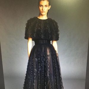 Meet your Posher, Julissa